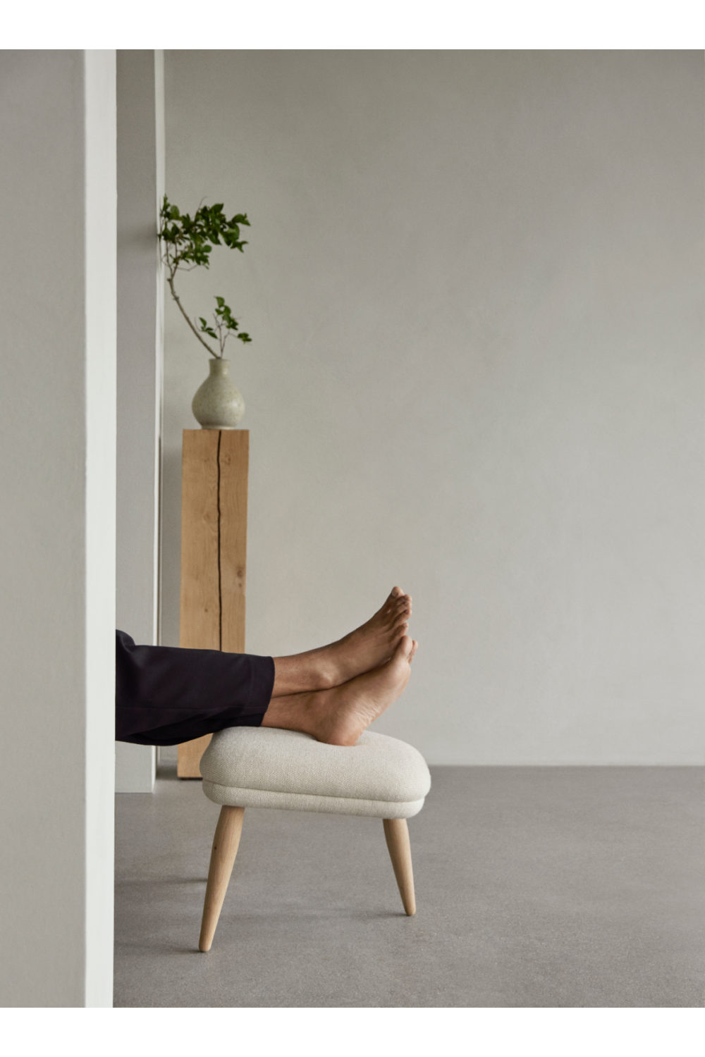   Wooden Leg Ottoman | Oroa.com