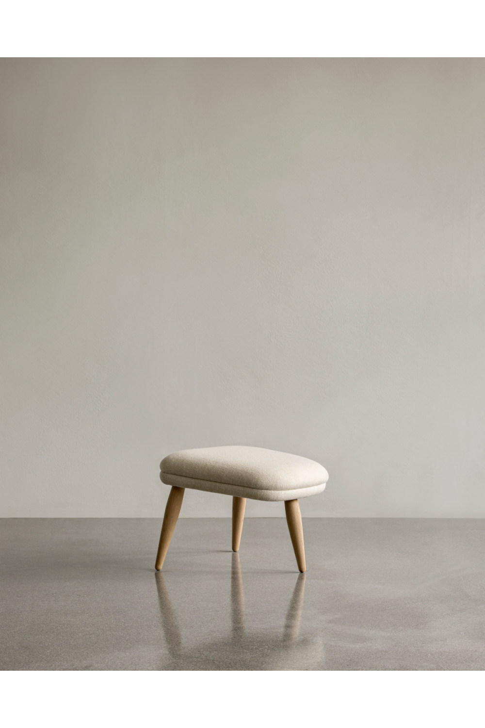   Wooden Leg Ottoman | Oroa.com