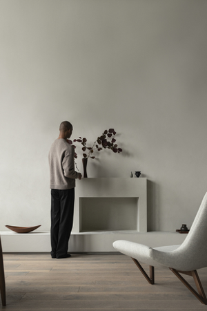  Wooden V-Leg Sofa | Oroa.com