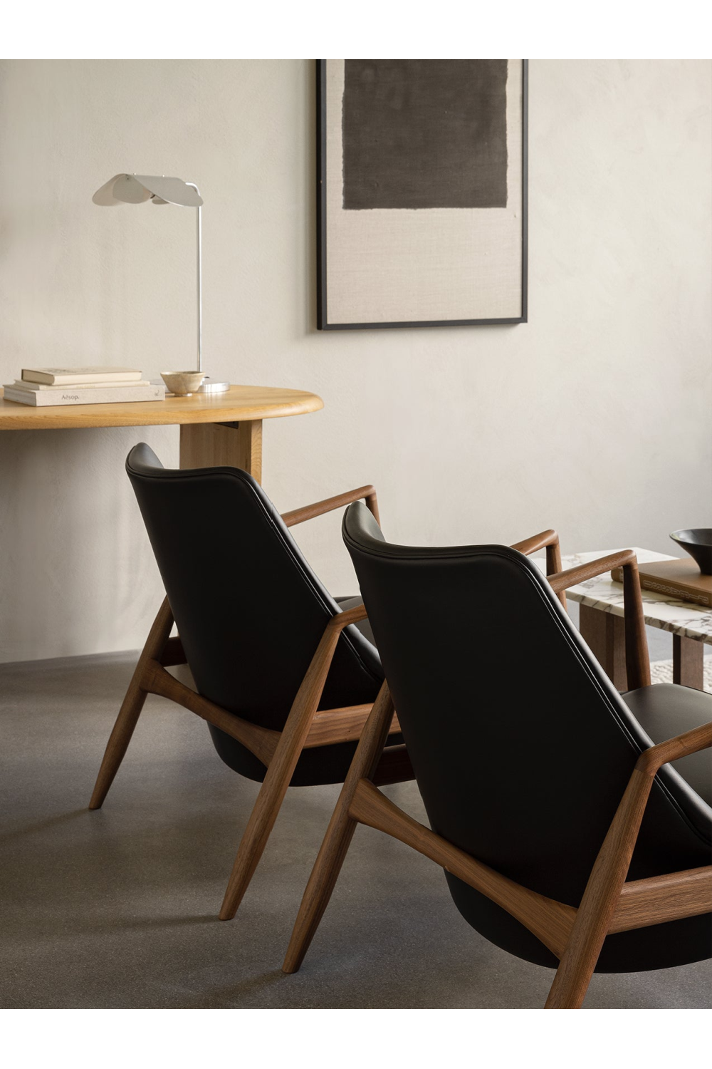   Low-Back Upholstered Lounge Chair | Oroa.com