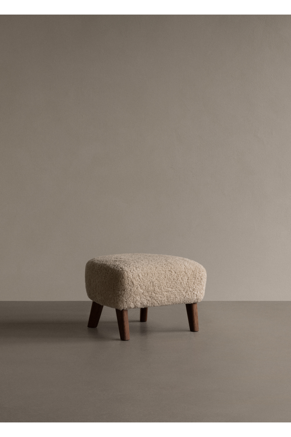   Wooden Leg Upholstered Ottoman | Oroa.com
