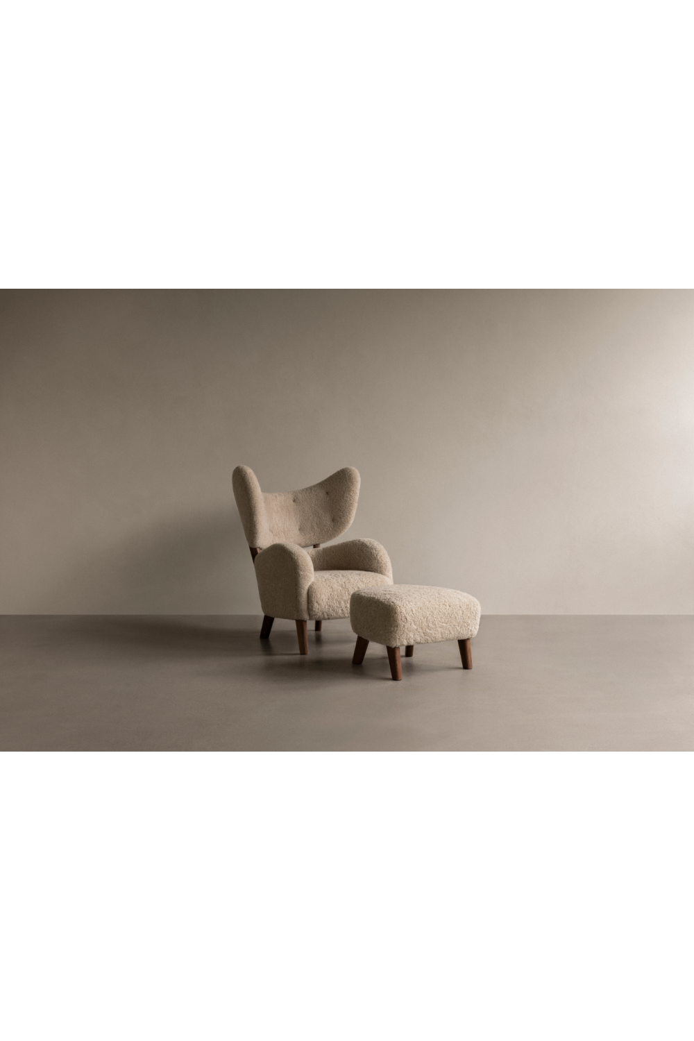   Wooden Leg Upholstered Ottoman | Oroa.com