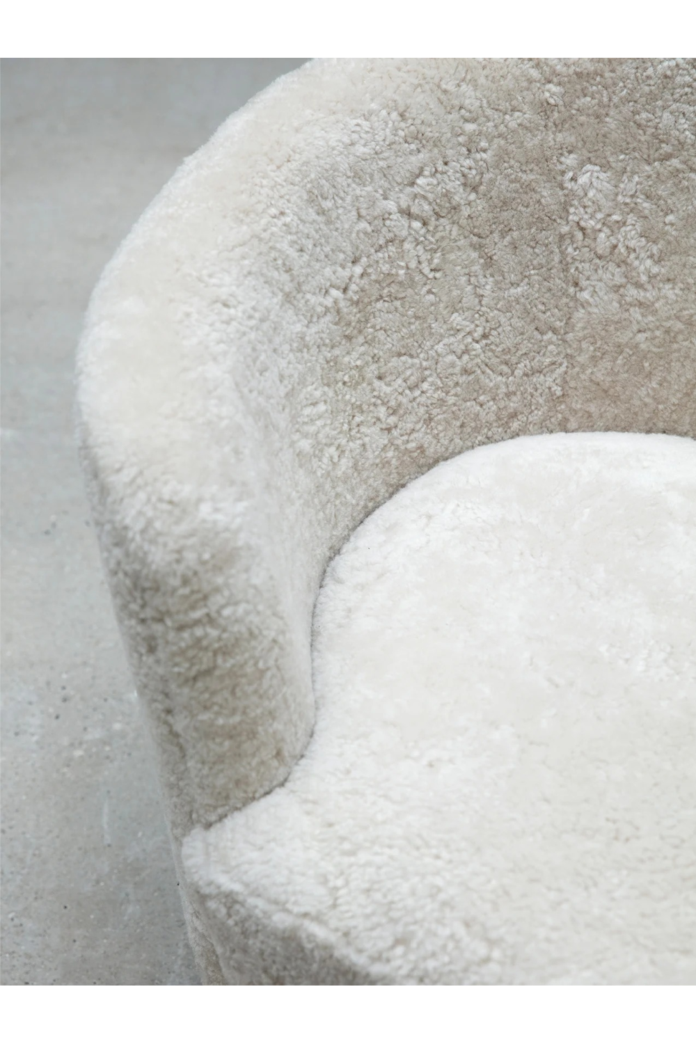   Curved Back Sheepskin Sofa | Oroa.com