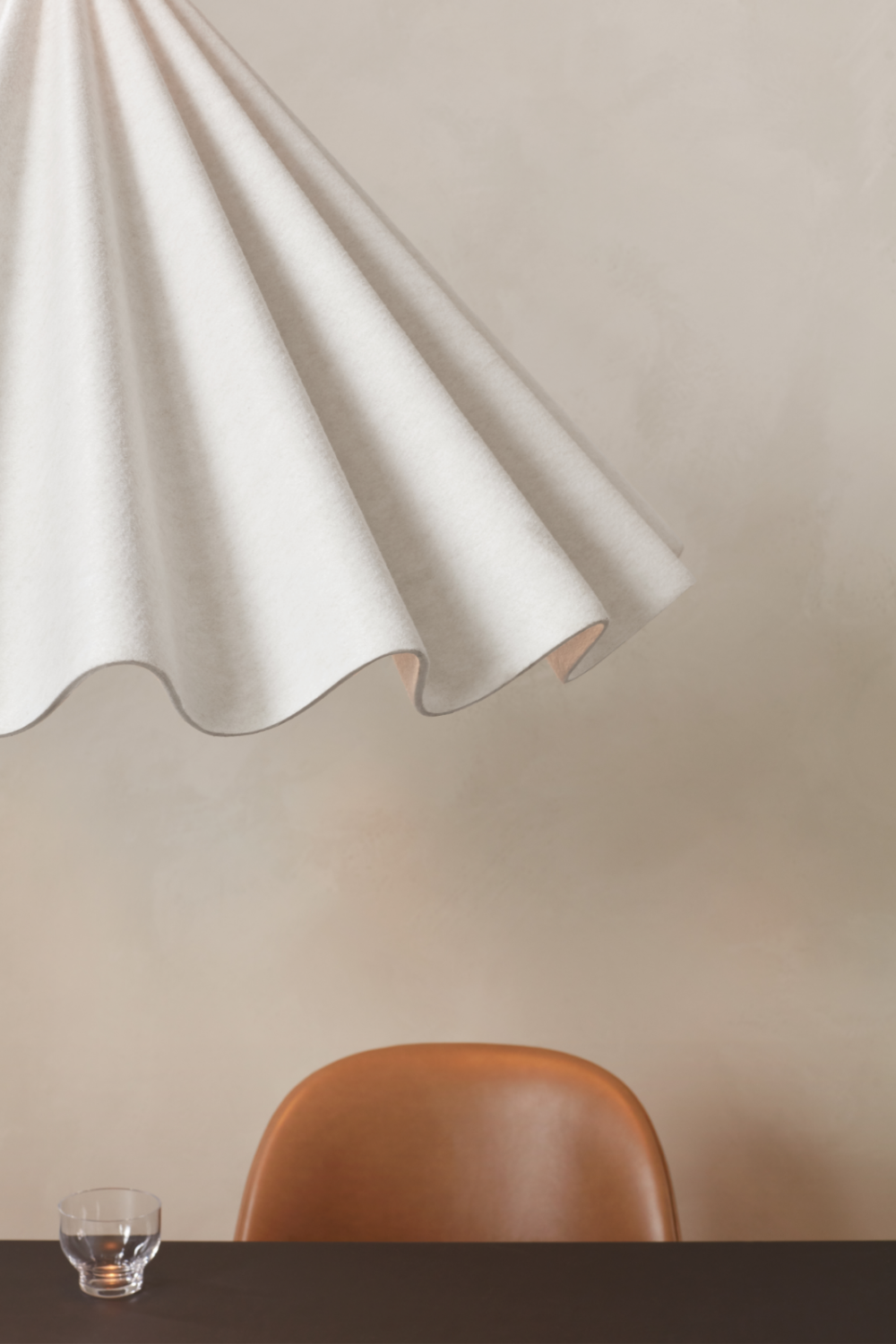   White Wavy Conical Pendant Lamp | Oroa.com