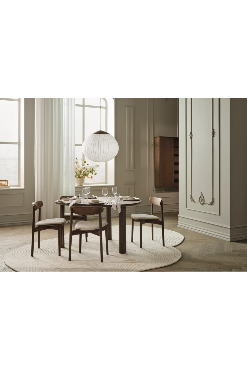   Rounded Textured Wool Rug | Oroa.com