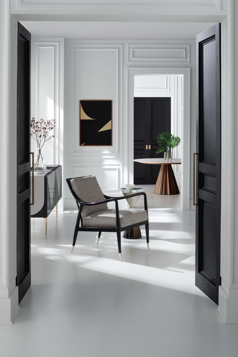   Hourglass Side Table | Oroa.com