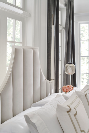   White Channel Tufted Queen Bed | Oroa.com
