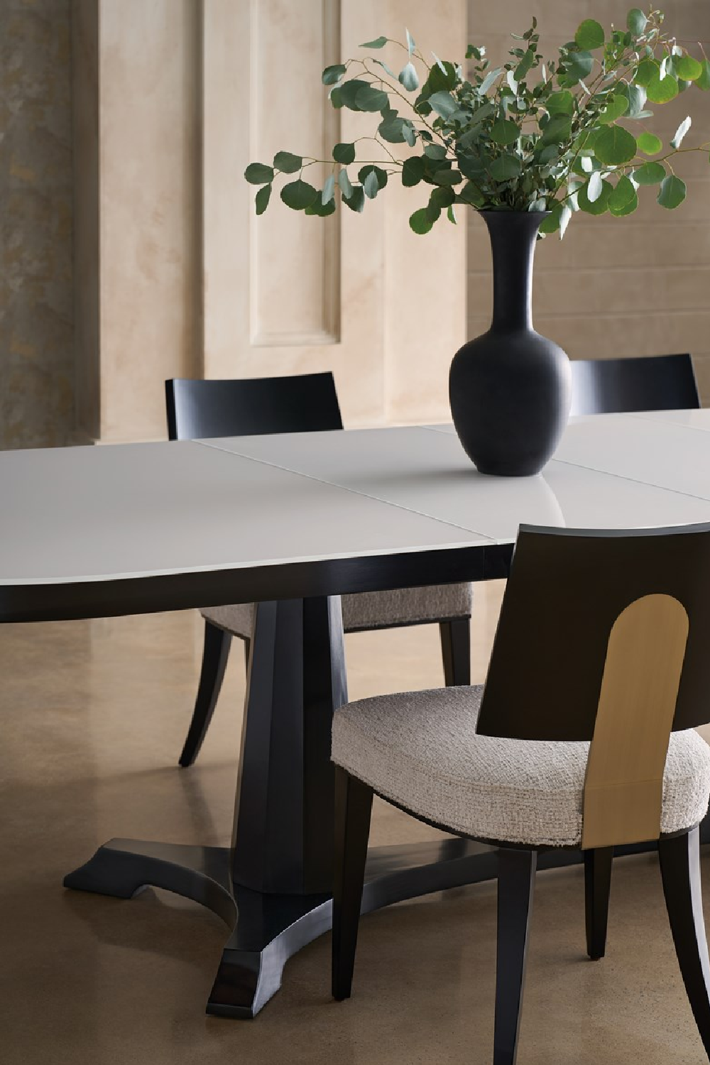   Oval Tempered Glass Dining Table | Oroa.com