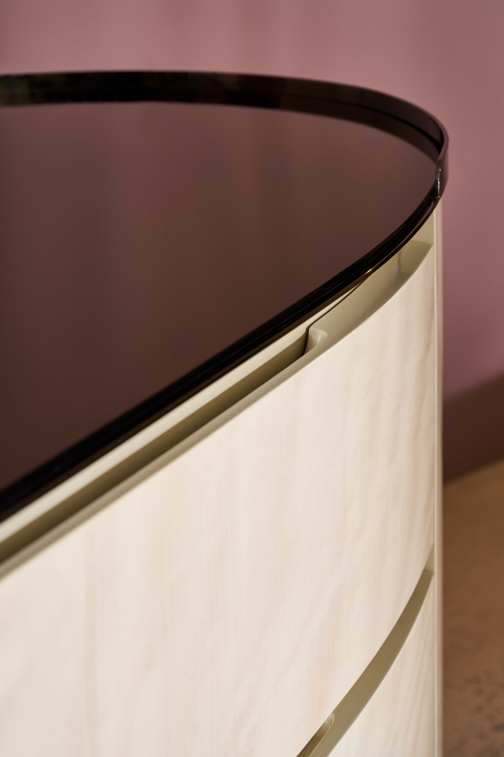   6-Drawer Wooden Dresser | Oroa.com