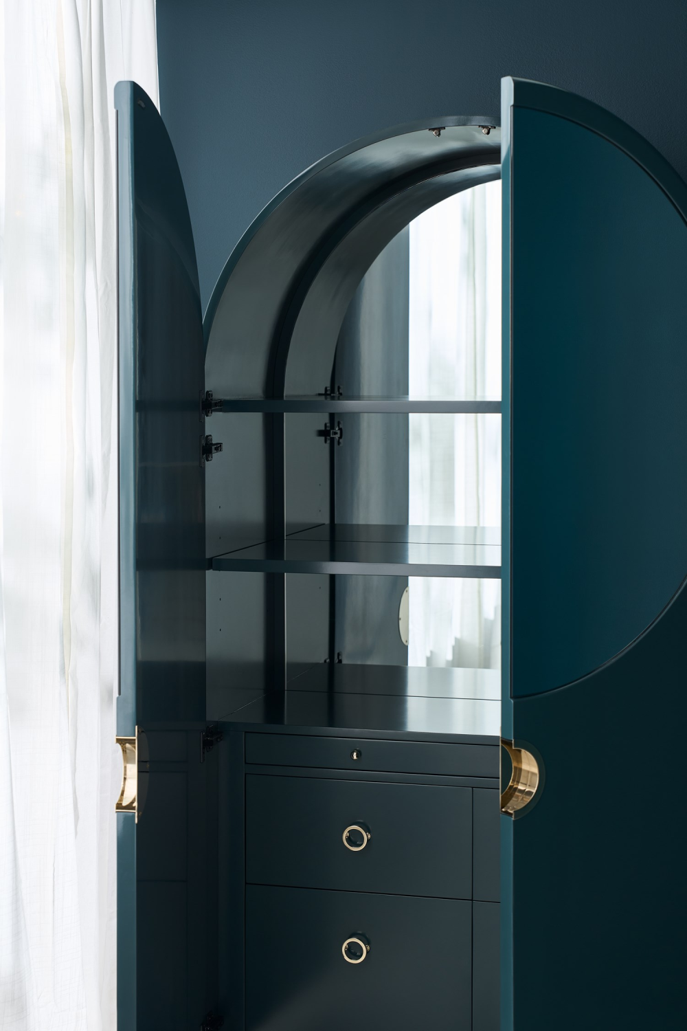   Arched 2-Door Cabinet | Oroa.com