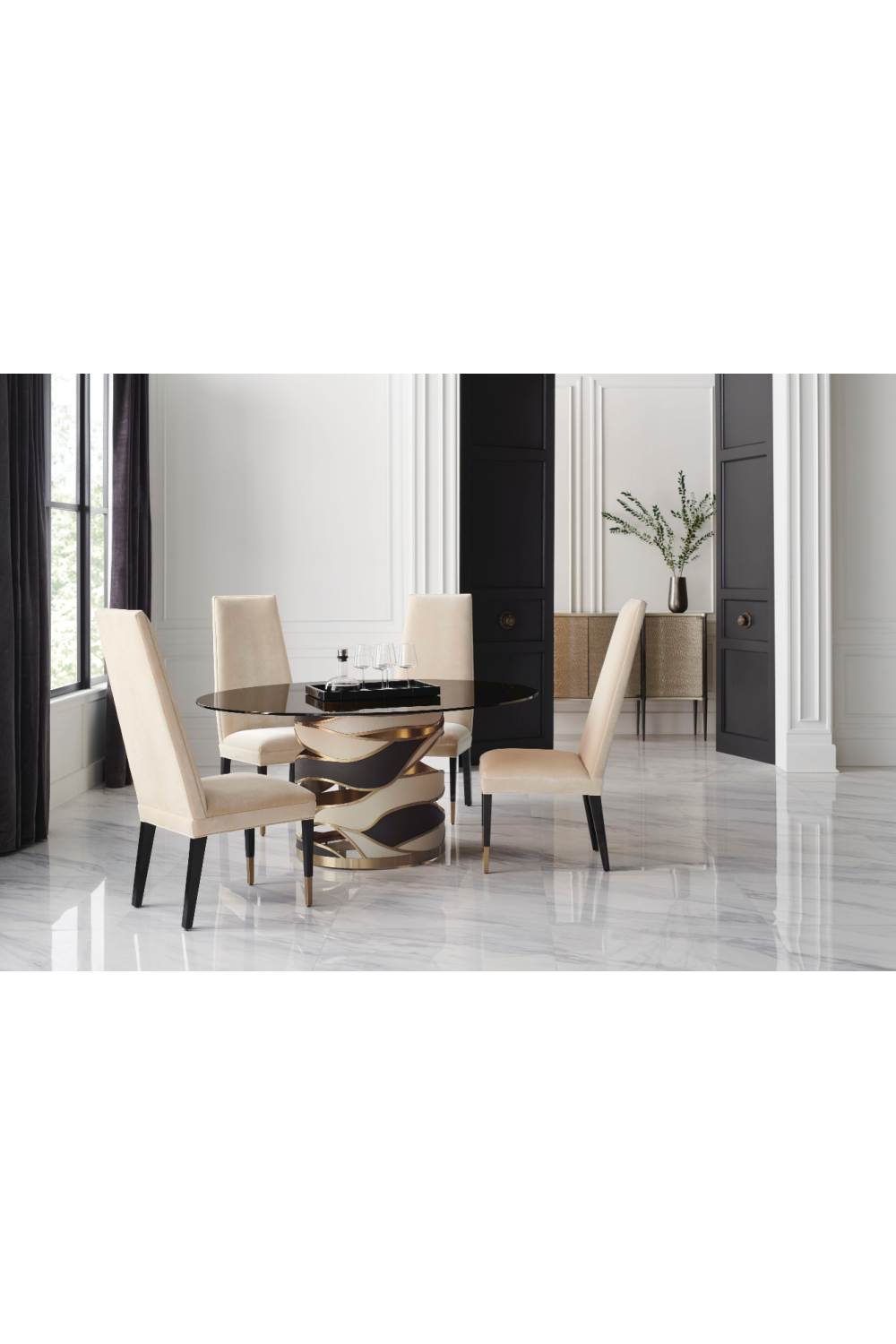   Curved Glass 4-Door Sideboard | Oroa.com