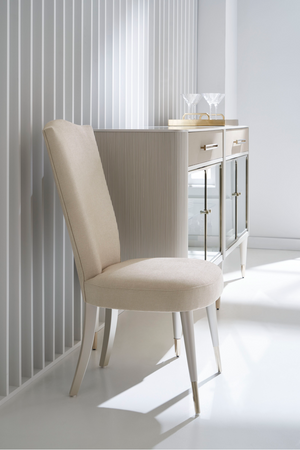   Camel-Back White Dining Chair | Oroa.com