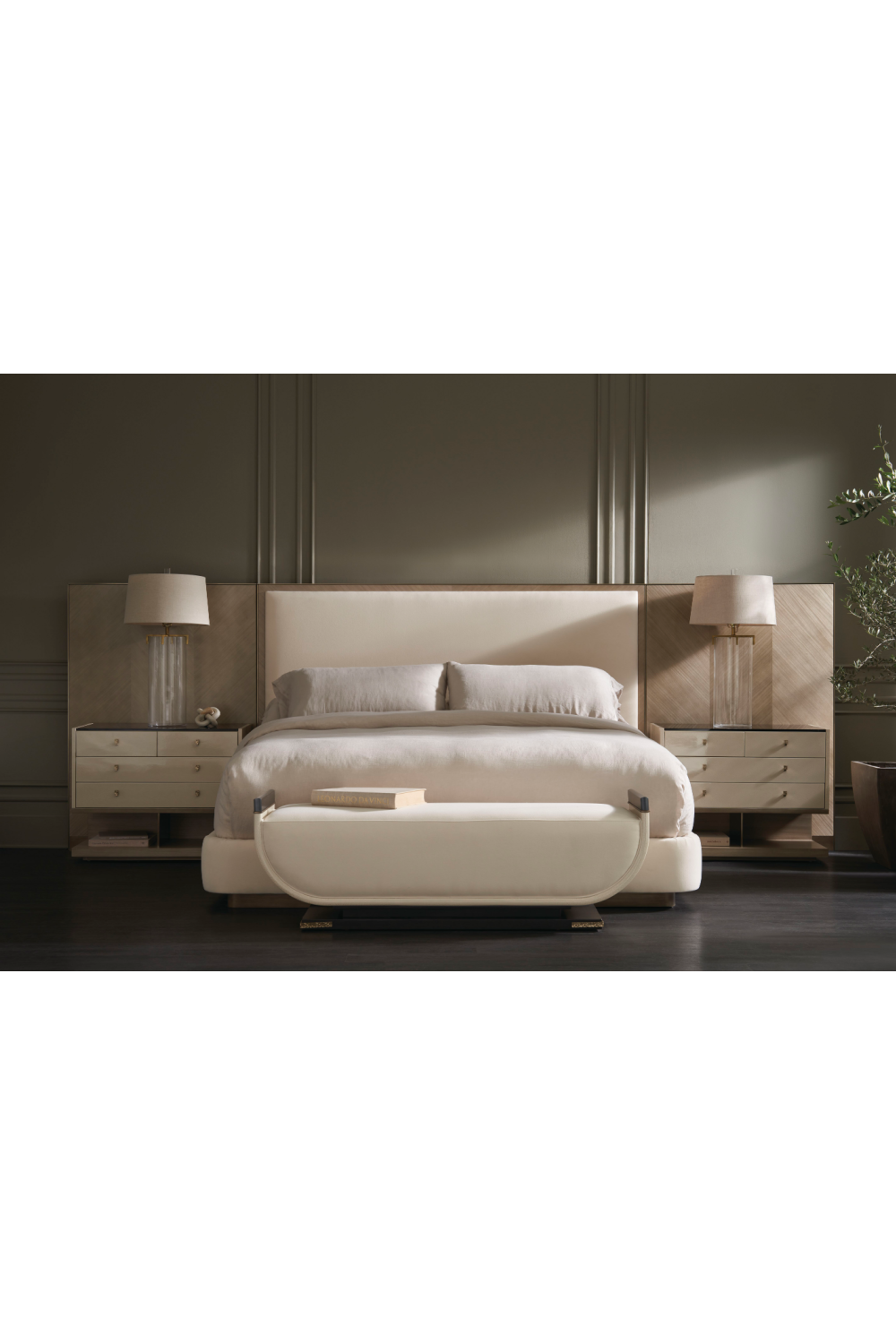   Wing Panelled Cream Bed | Oroa.com