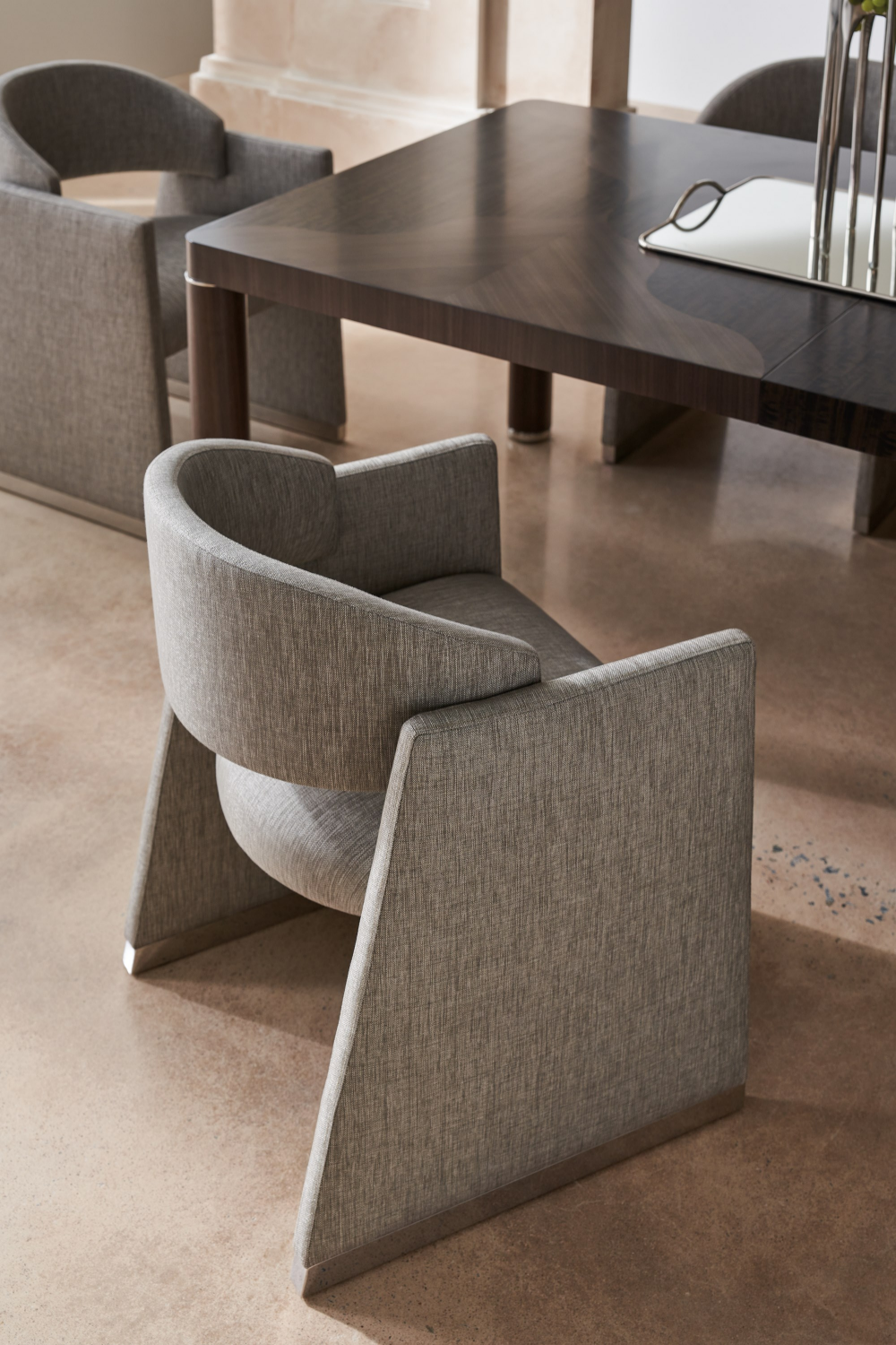   Gray Geometrical Dining Chair | Oroa.com