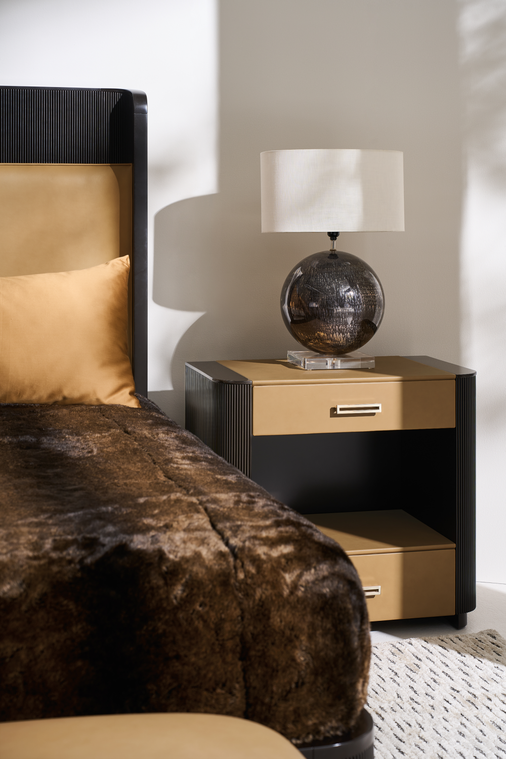   Fluted Sides 2-Drawer Nightstand L | Oroa.com