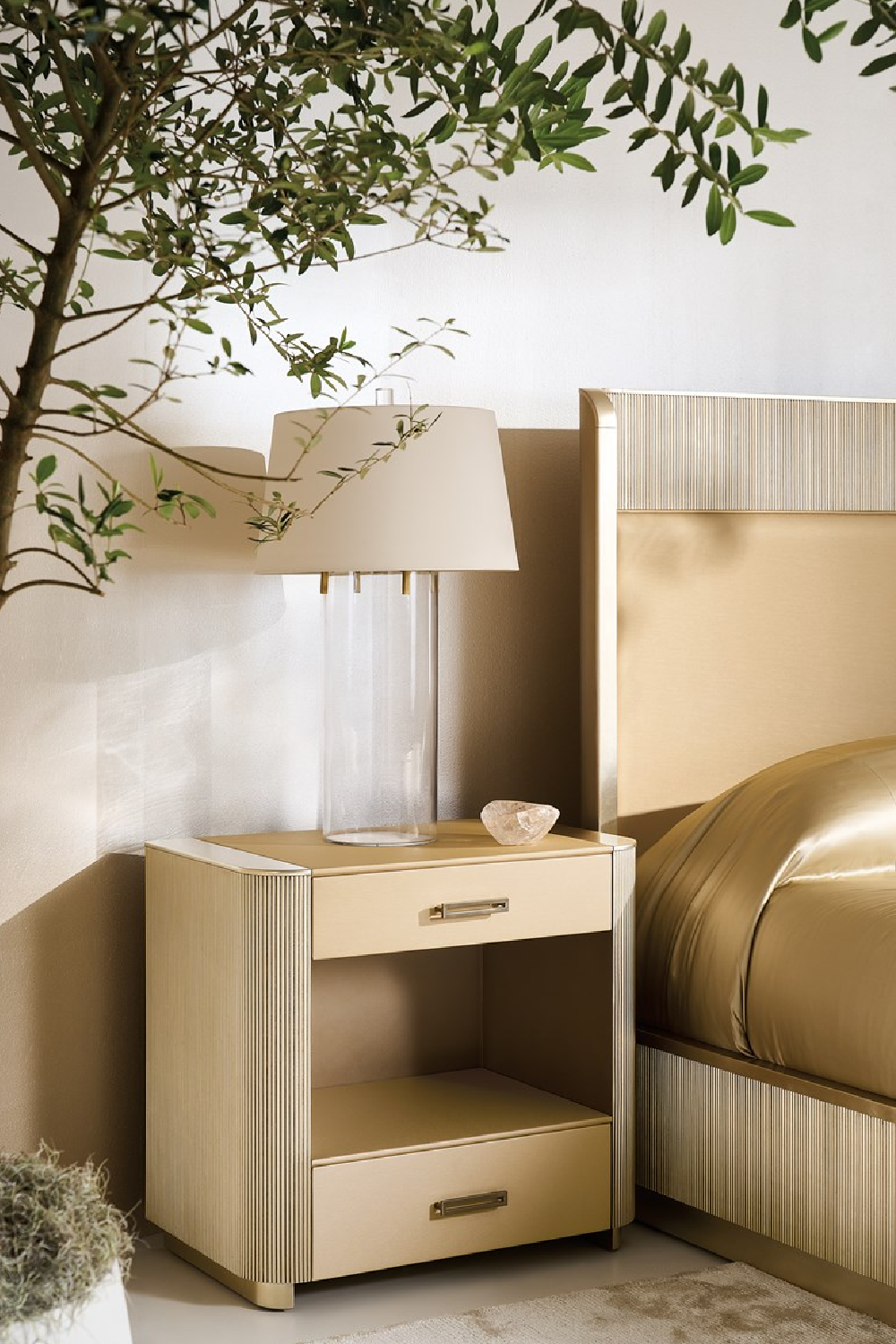   Reeded Headboard King Bed | Oroa.com