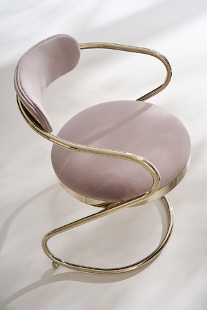   Wavy Cantilevered Dining Chair | Oroa.com