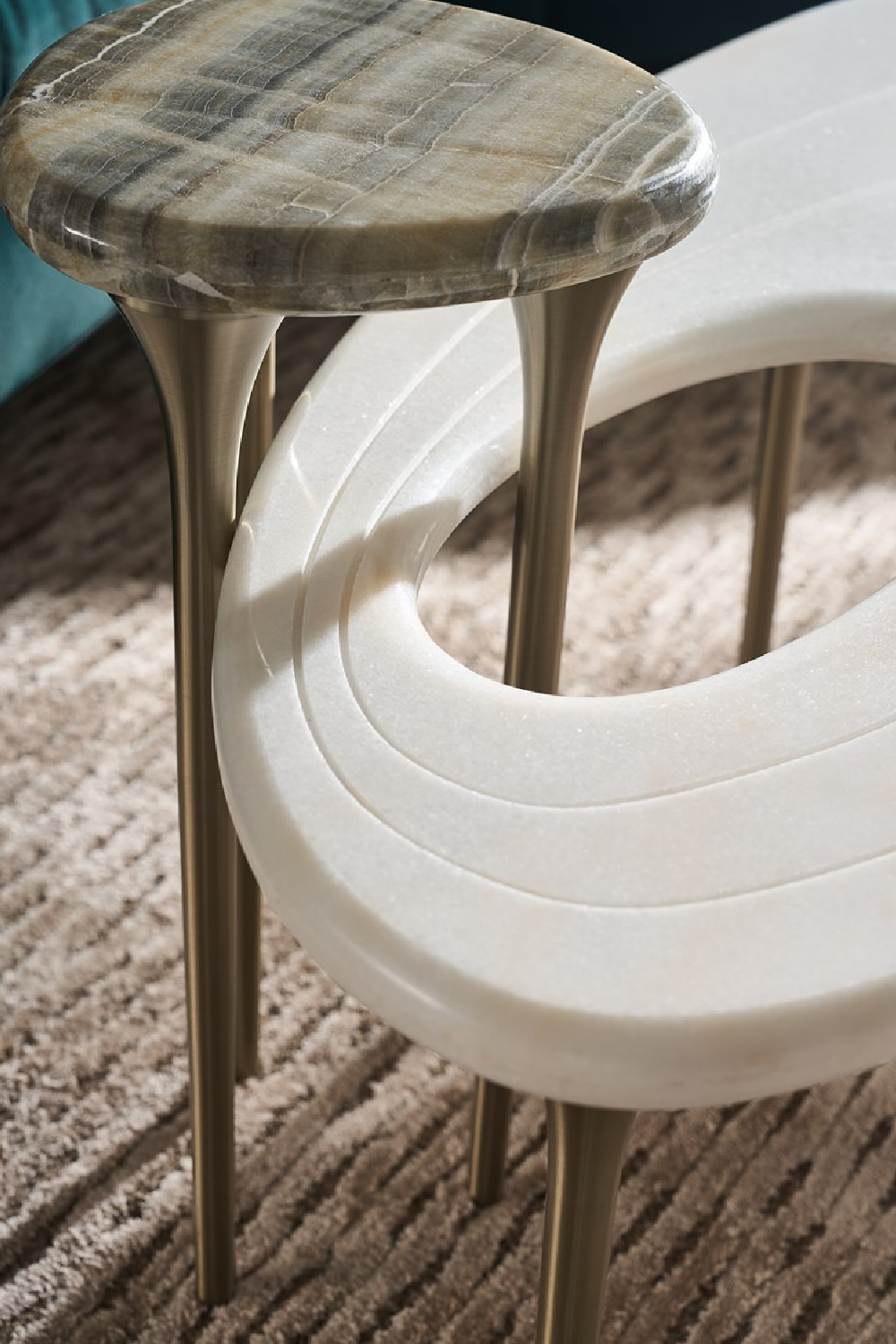   Oval Marble Modern Coffee Table | Oroa.com