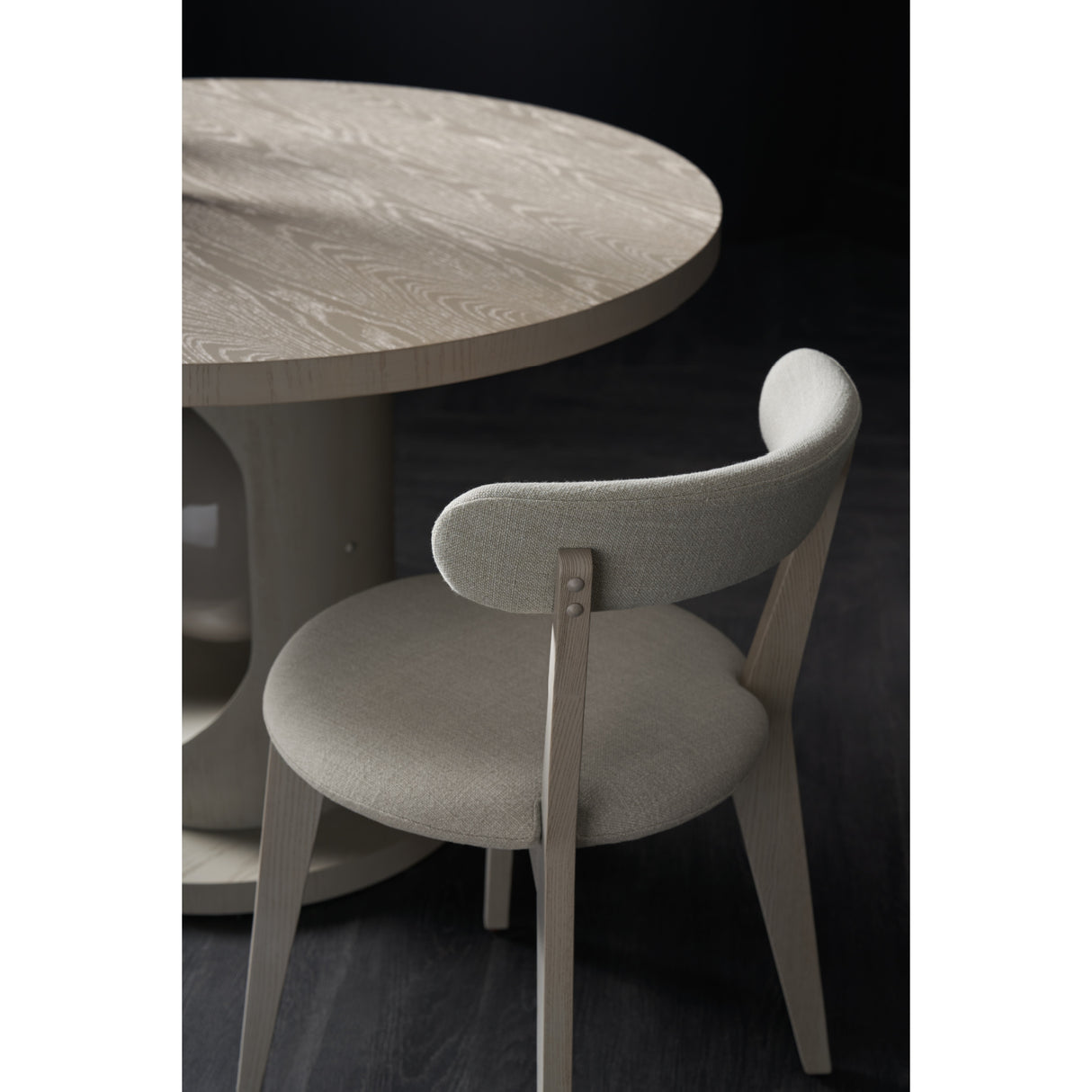   White Oak Dining Chair | Oroa.com