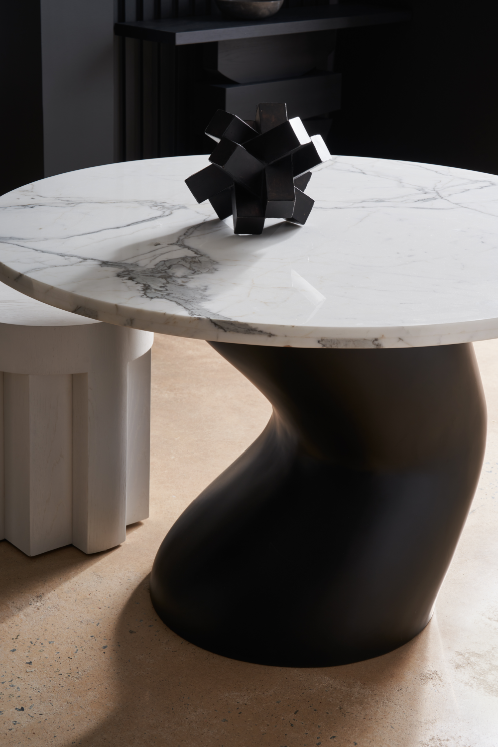   White Faceted Side Table | Oroa.com