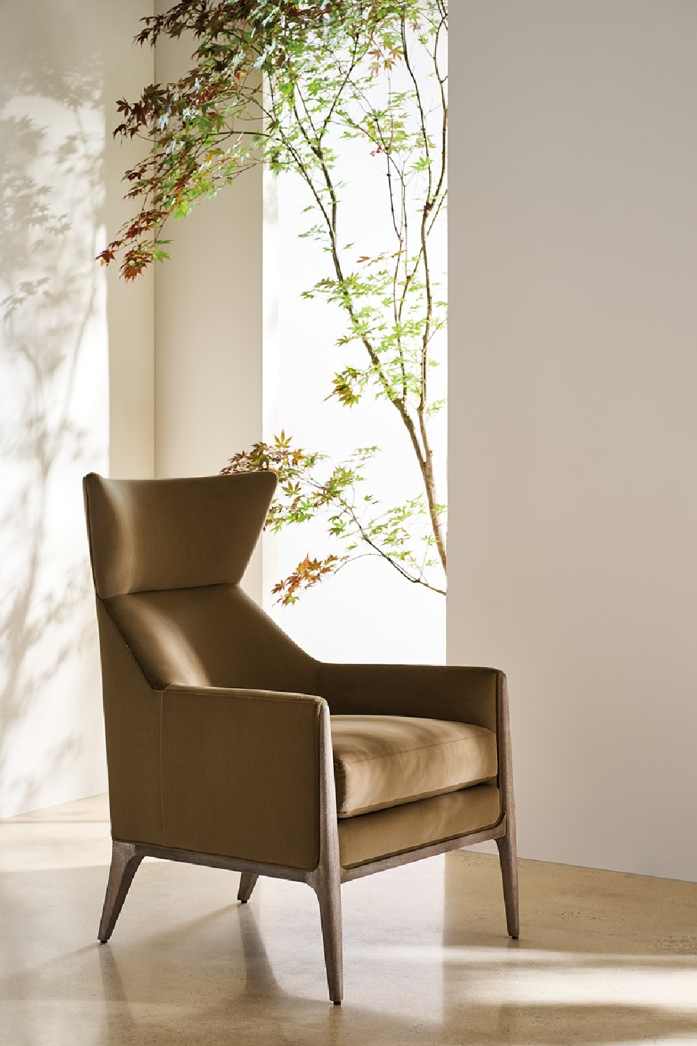   Modern Wingback Occasional Chair | Oroa.com