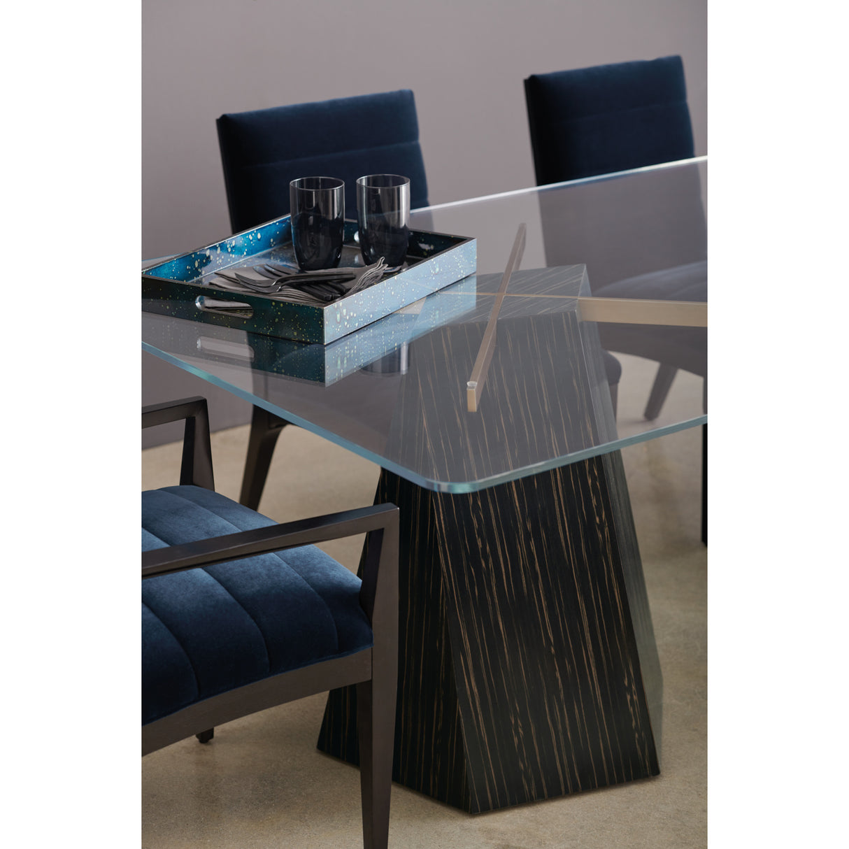   Striated Black Base Dining Table | Oroa.com