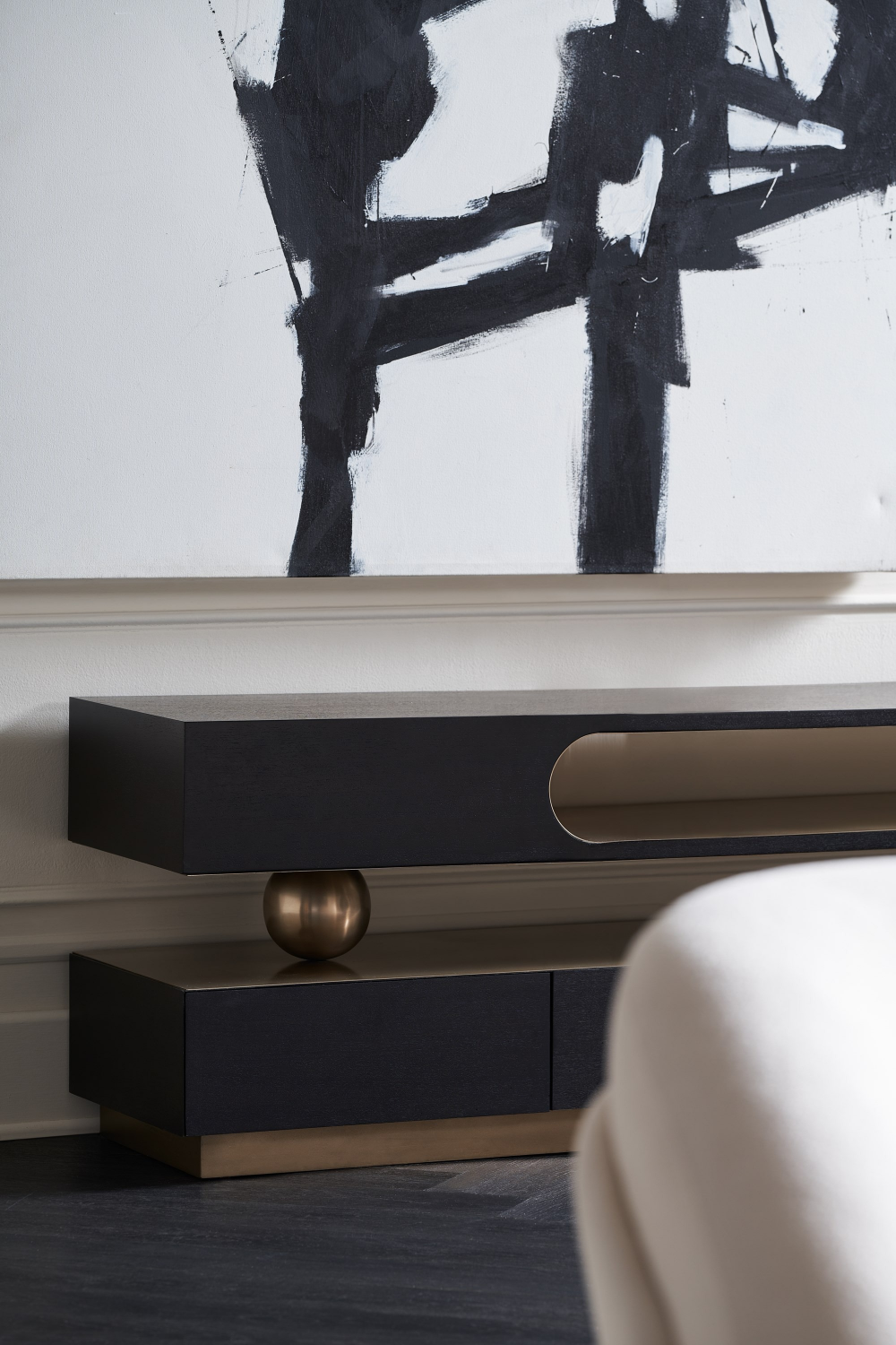   Modern 4-Drawer Media Unit | Oroa.com