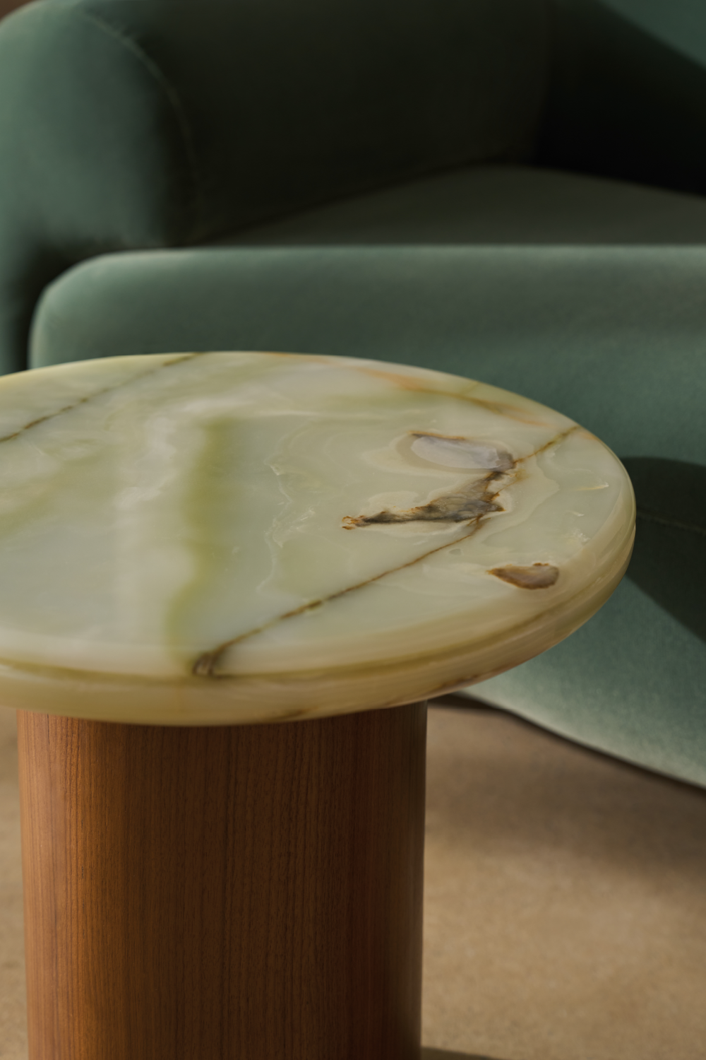   Green Onyx Accent Table | Oroa.com