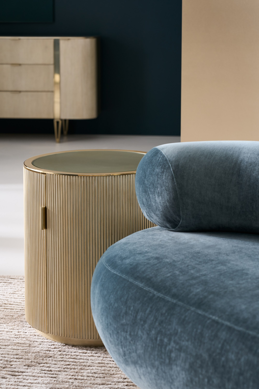   Bean-Shaped Velvet Sofa | Oroa.com