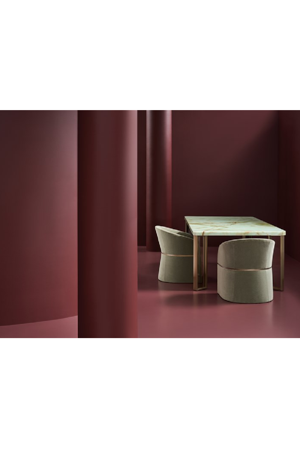   Curved Back Accent Chair | Oroa.com