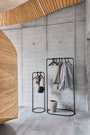   Black Metal Clothing Rack | Oroa.com