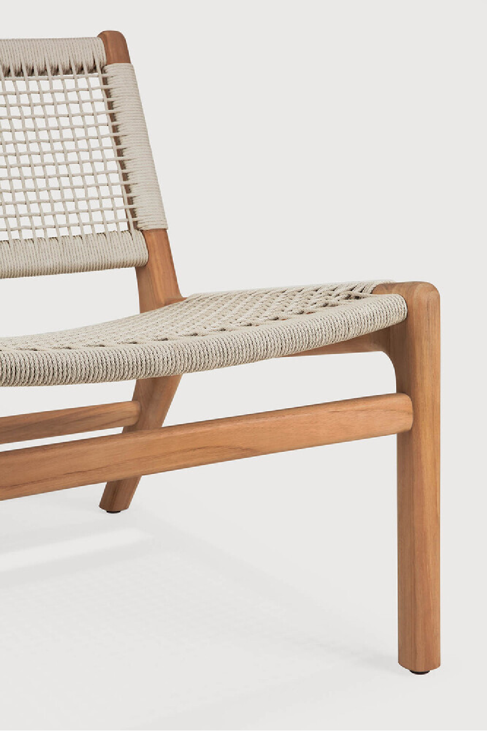   Beige Woven Outdoor Lounge Chair | Oroa.com