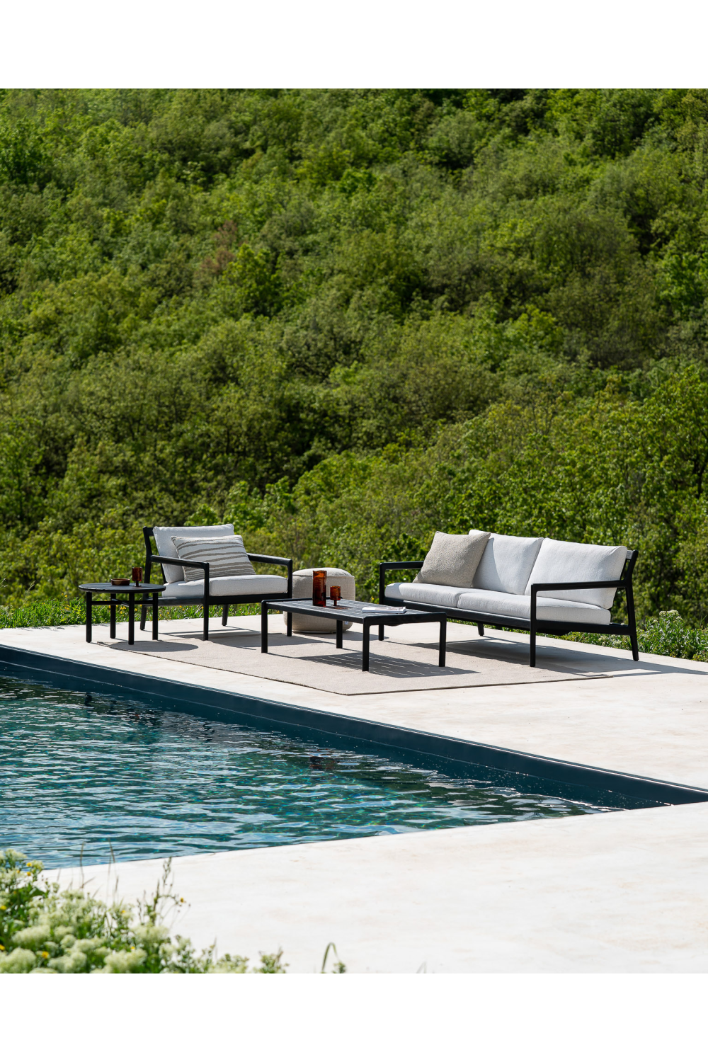   Black Teak Outdoor Sofa | Oroa.com