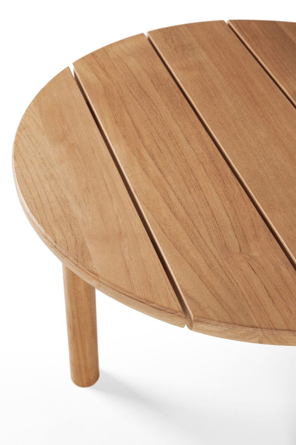   Round Slatted Outdoor Side Table | Oroa.com