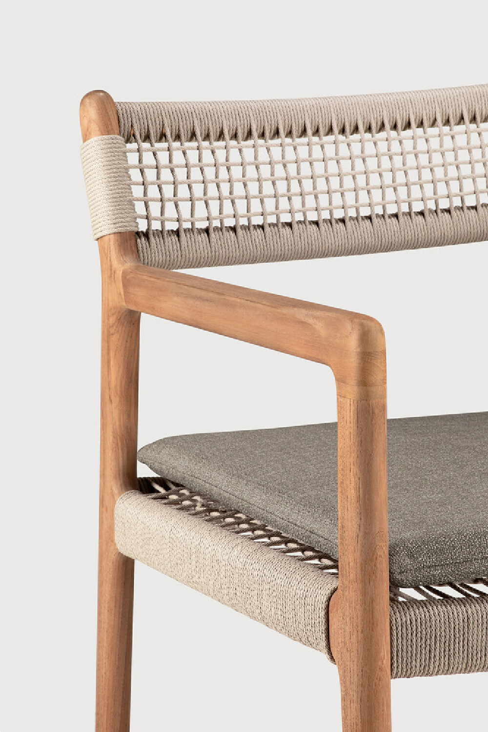   Beige Woven Outdoor Dining Chair | Oroa.com