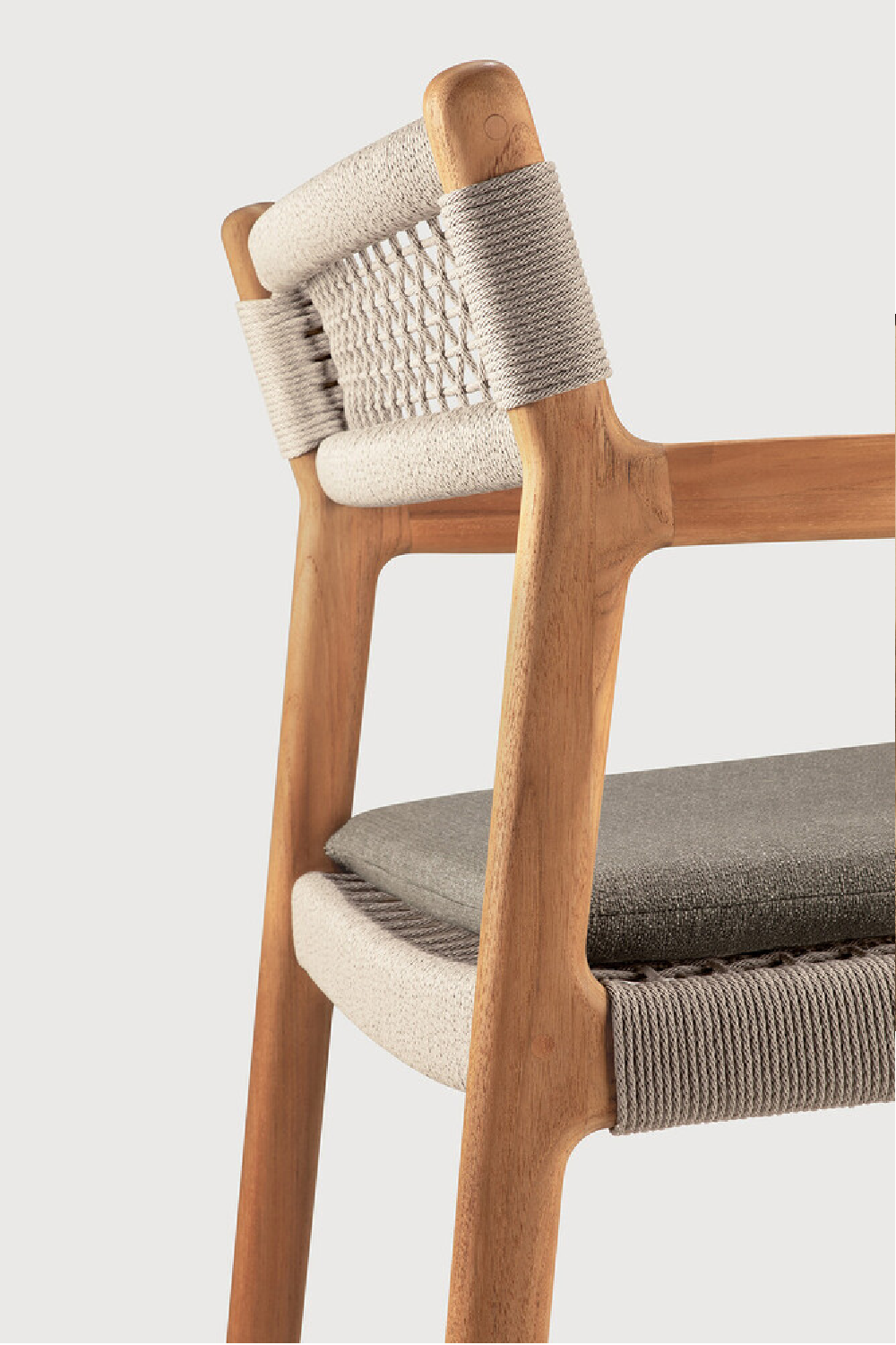   Beige Woven Outdoor Dining Chair | Oroa.com
