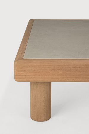   Concrete Outdoor Coffee Table | Oroa.com