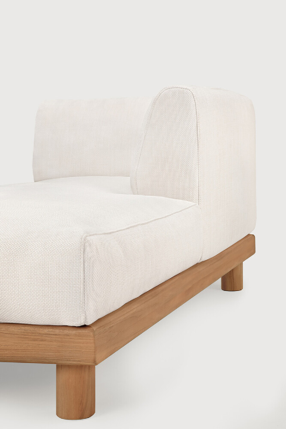   White Outdoor Daybed | Oroa.com