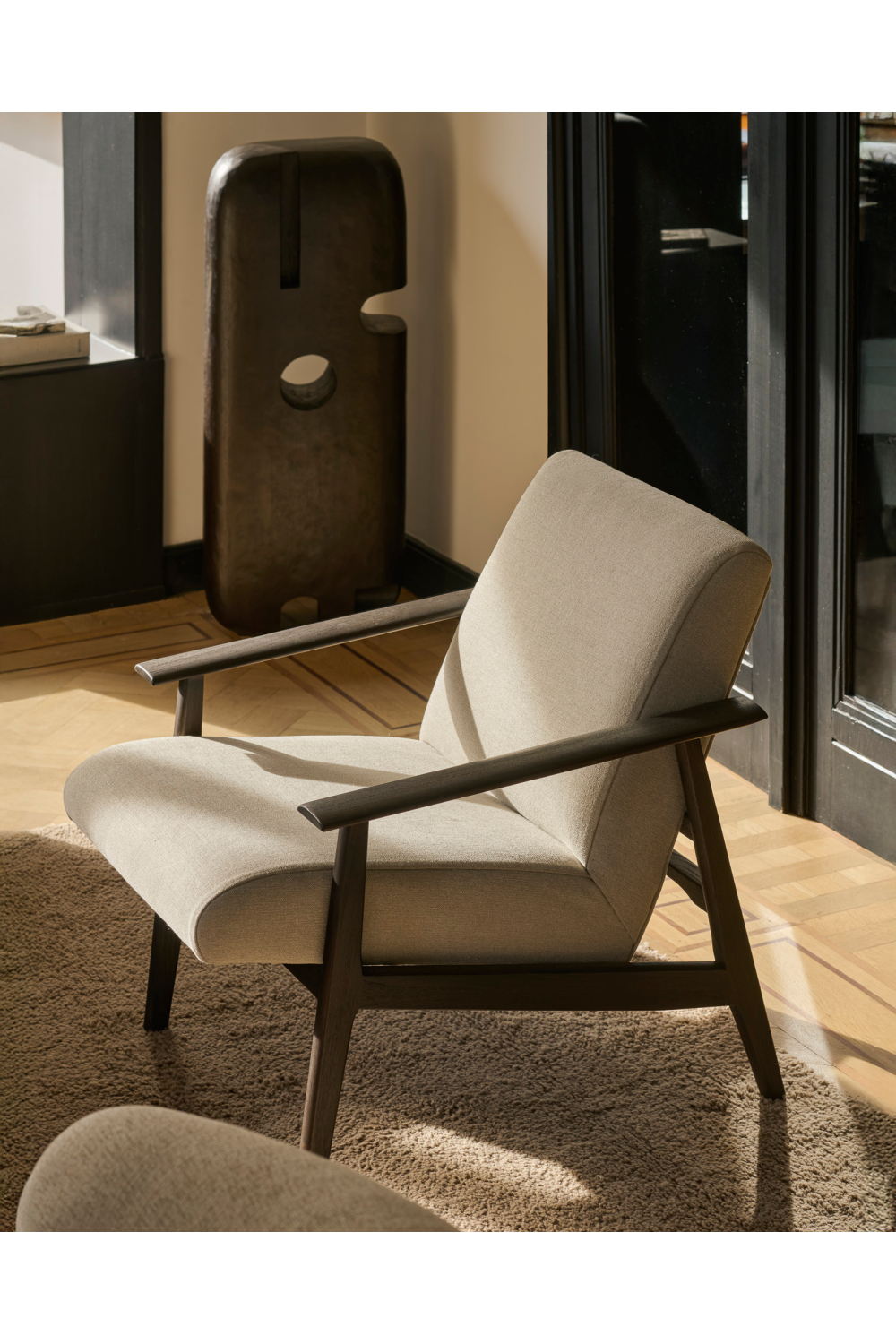   Wood Framed Lounge Chair | Oroa.com