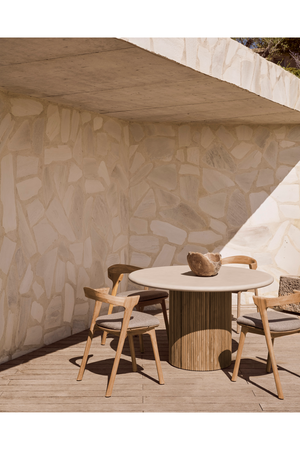   Round Concrete Outdoor Dining Table | Oroa.com