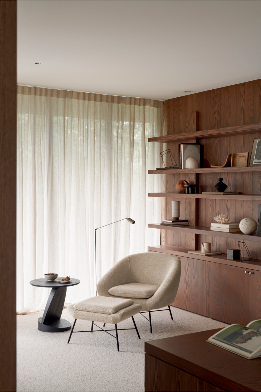   Vintage Style Lounge Chair | Oroa.com