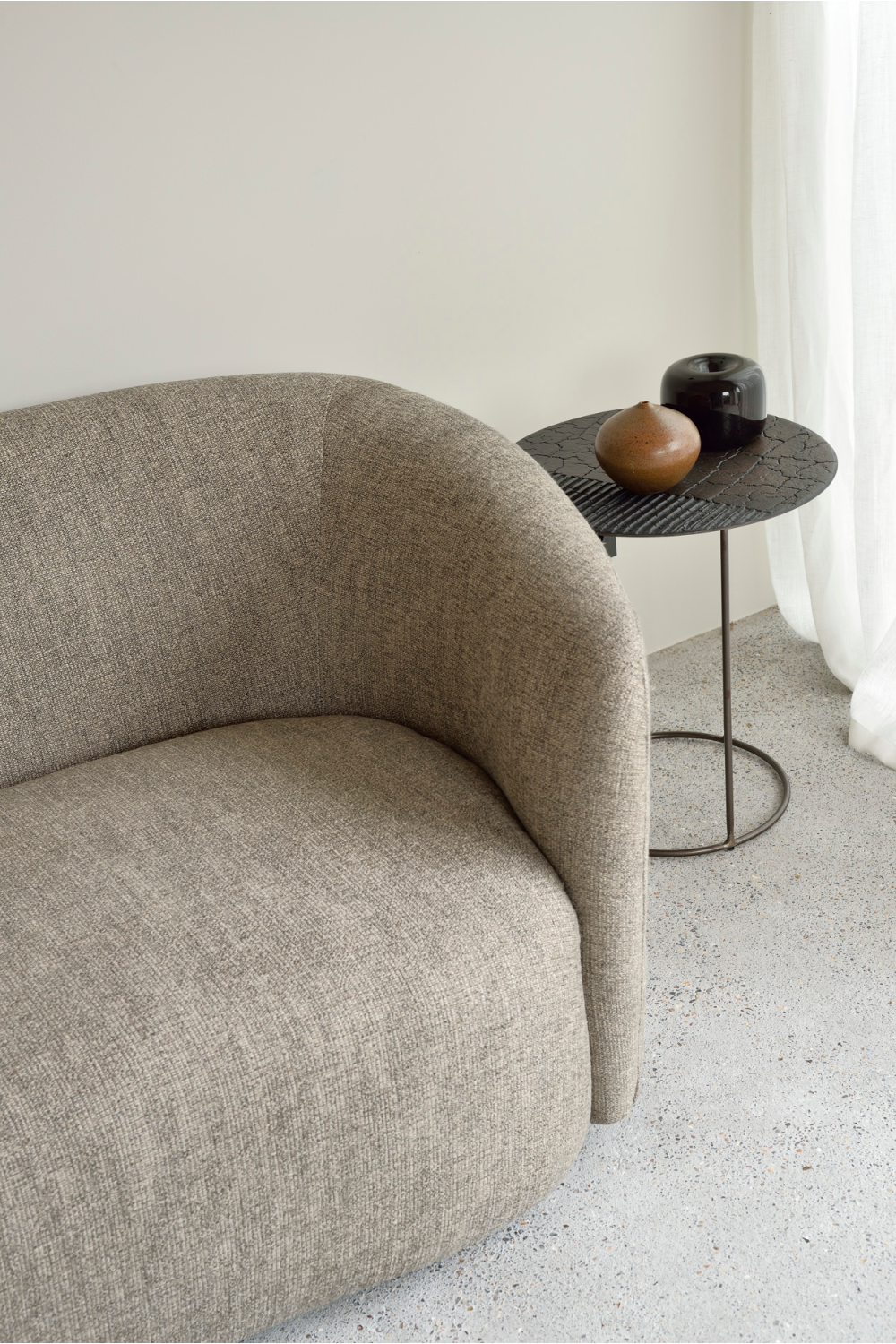   Curved Back 3-Seater Sofa | Oroa.com