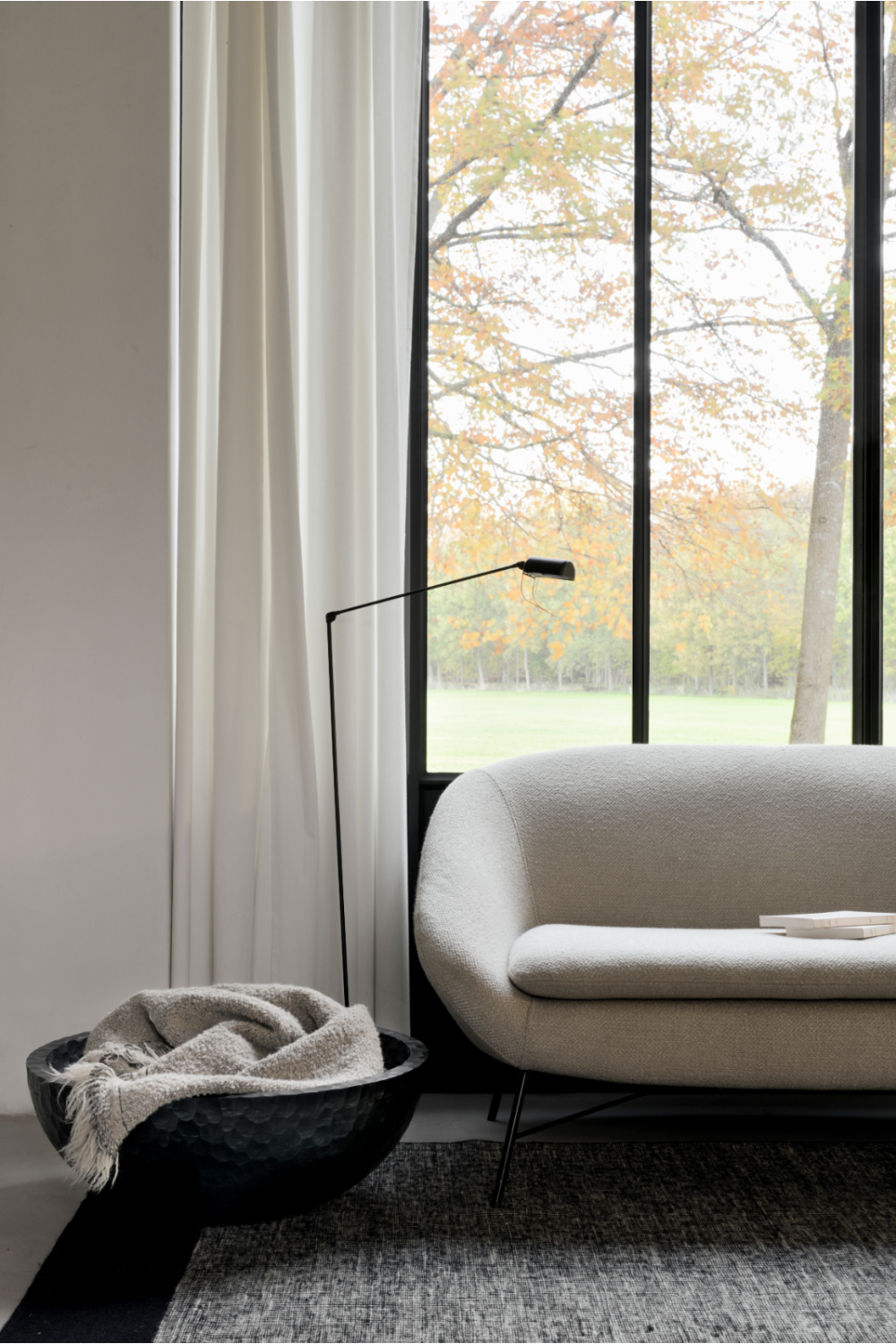   Off-White Vintage Sofa | Oroa.com