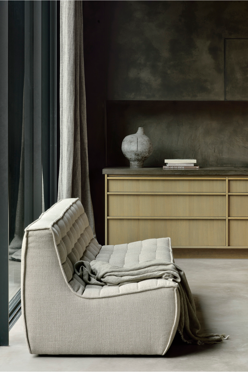   Curved Upholstered Sofa | Oroa.com