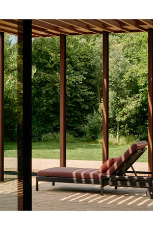   Adjustable Outdoor Lounger Cushion | Oroa.com