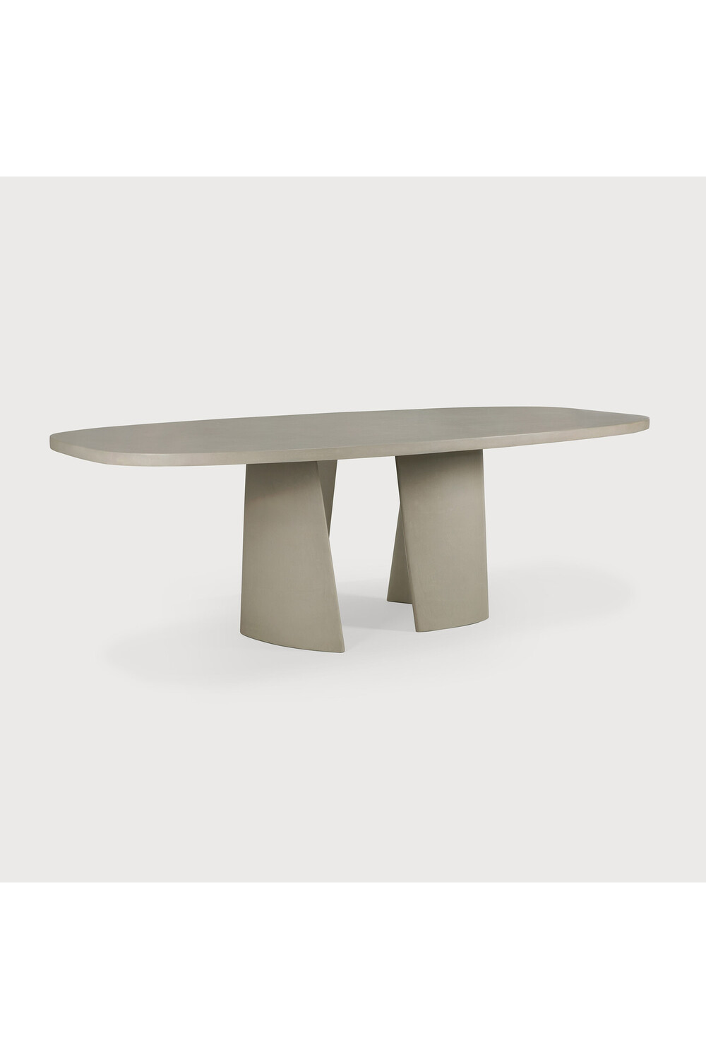   Round Concrete Outdoor Dining Table | Oroa.com