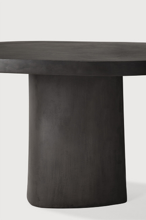  Round Concrete Outdoor Dining Table | Oroa.com