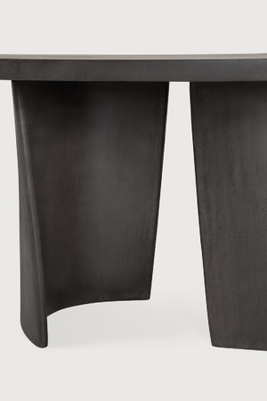   Round Concrete Outdoor Dining Table | Oroa.com