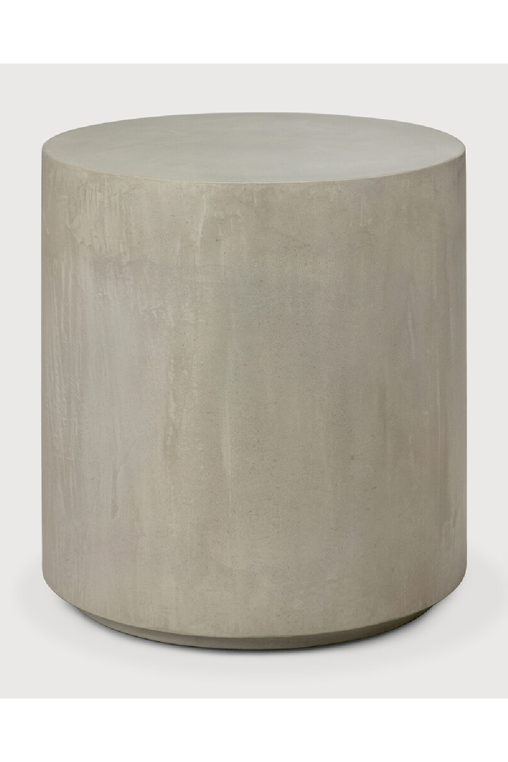   Round Concrete Outdoor Side Table | Oroa.com