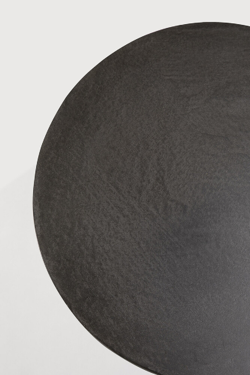   Round Concrete Outdoor Side Table | Oroa.com